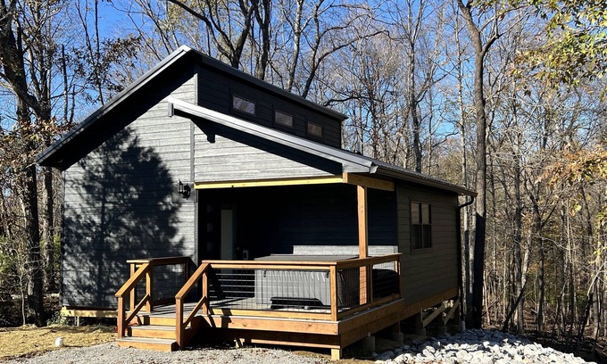 Carbondale Cabina | Hot Tub Cabin- In the Heart of Shawnee Wine Trail