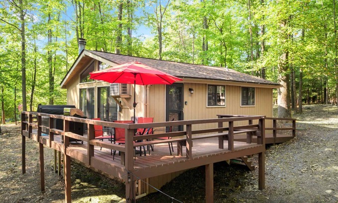 The Woods Chalet De Esquí | Hot Tub, Fire Pit, Deck, Grill w Resort Amenities