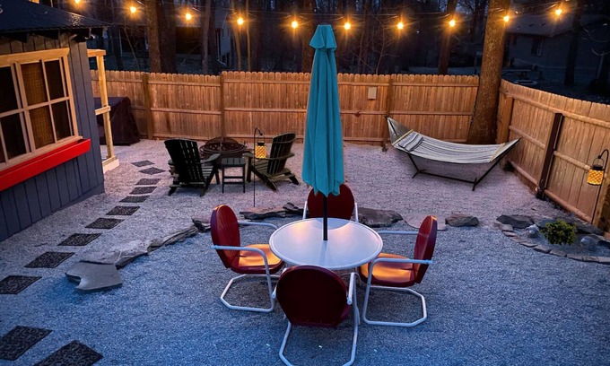 White Mills Cabaña | Hot Tub, Fire Pit, Minutes To Lake Wallenpaupack