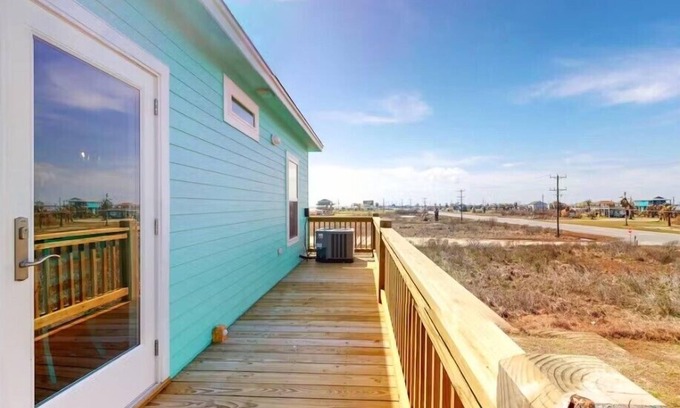 Gilchrist Casa | Hot Tub | Fire Pit | Sleeps 9
