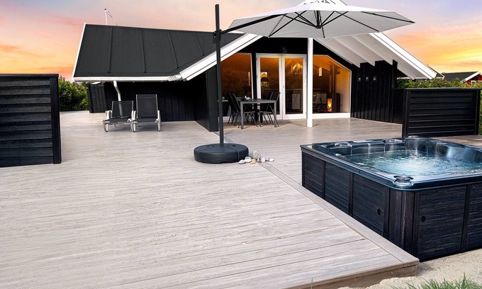 Lonstrup Cabaña | Hot tub | Hygge | Nature Site | Renovated | 300 m from the beach | Near resort
