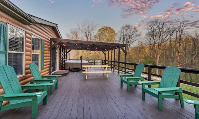 Leitchfield Cabaña | River's Edge - Let us help you escape this summer!