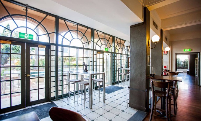 Nedlands Hotel | Hotel ∙ 8 huéspedes
