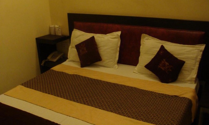 Paltan Bazaar Hotel | Hotel Abhinandan Grand