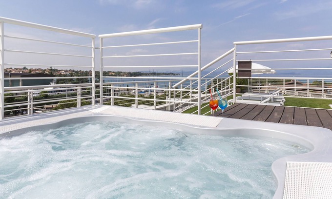 Peschiera del Garda Hotel | Hotel Acquadolce