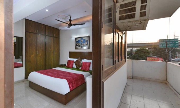 Sector 27 Hotel | Hotel Admire Inn Sector-18 by ASPL
