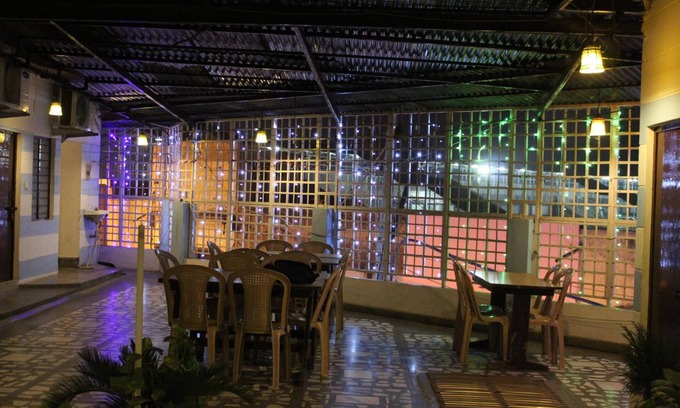 Agra Casa | Hotel Ajay International