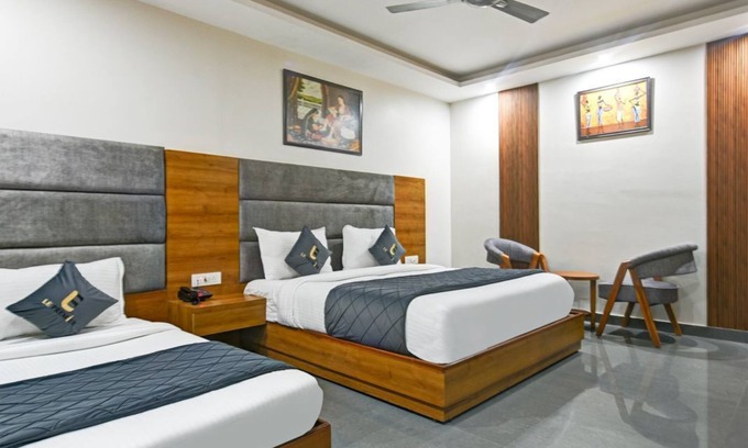 Mahipalpur Extension Hotel | Hotel Akshat by Kelvish Hotel