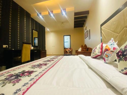 DLF Phase 3 Hotel | Hotel Amazone Residency Dlf Phase 3