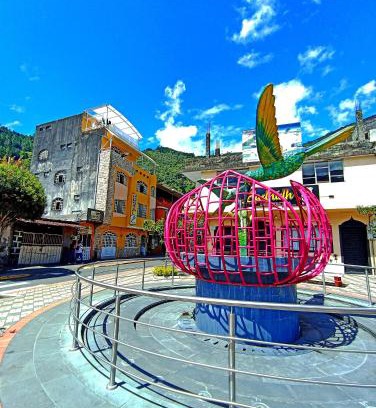 Baños de Agua Santa Hotel | Hotel Amazonia y sol
