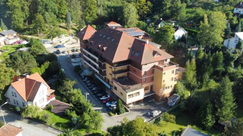 Luhacovice Hotel | Hotel Ambra