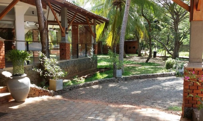 Kekirawa Hotel | Hotel Araliya