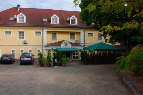 Alsóörs Hotel | Hotel Aranysas