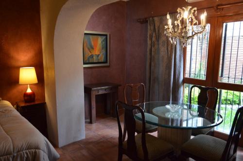 Colima Hotel | Hotel Art Gallery Casona de los Milagros