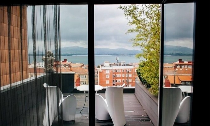 Santander Hotel | Hotel Art Santander