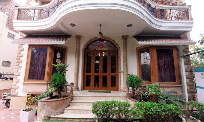 Noida Casa | Hotel Ashray Noida