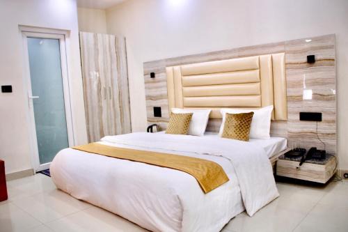 Sakalana Range Hotel | Hotel Asraya