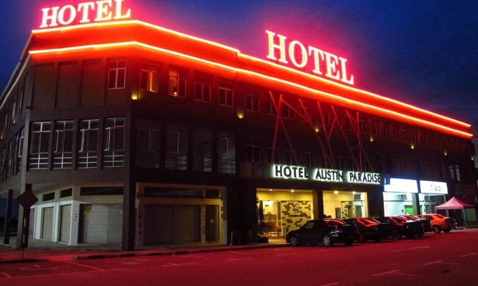 Taman Mount Austin Hotel | Hotel Austin Paradise