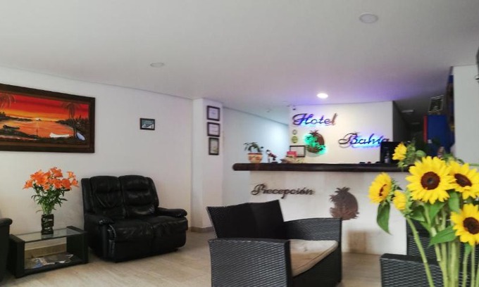 Guatape Hotel | Hotel Bahia Guatape