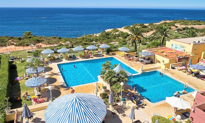 Vale de Centianes Hotel | Hotel Baia Cristal Beach & Spa Resort
