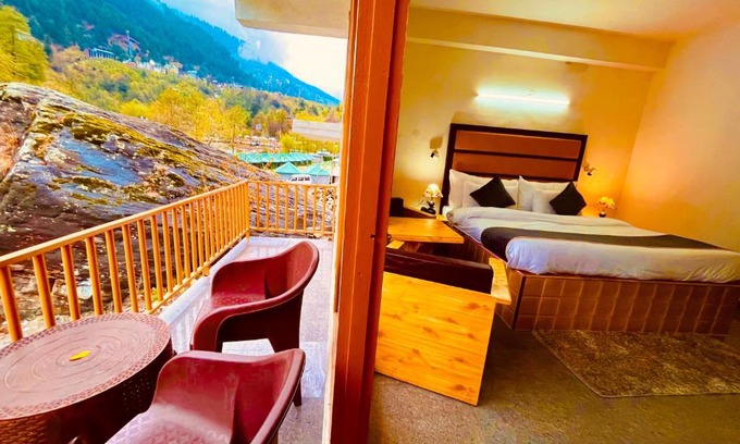 Gadherni Hotel | Hotel Beas River Retreat - A Riverside Hotel with Balcony