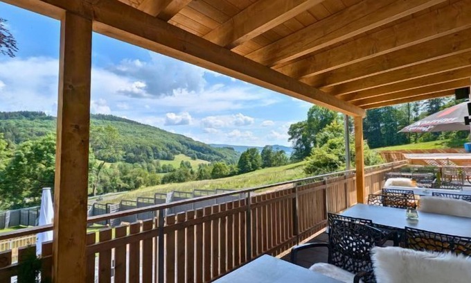 Obernhausen Casa | Hotel Berghof Wasserkuppe und Gästehaus Fuldaquelle