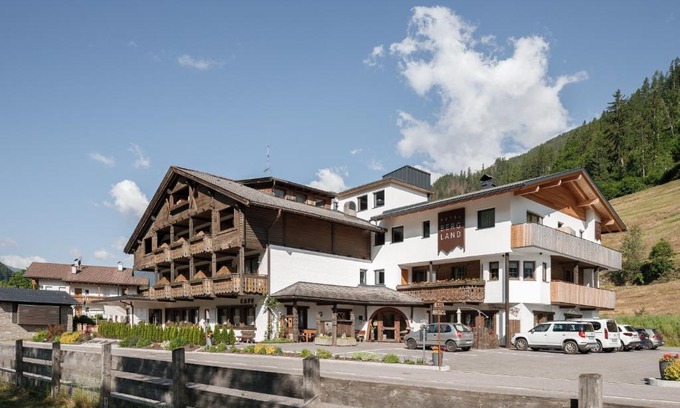 Cadipietra Hotel | Hotel Bergland