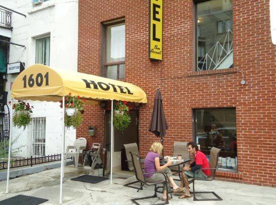 Gay Village Hotel | Hotel Bon Accueil