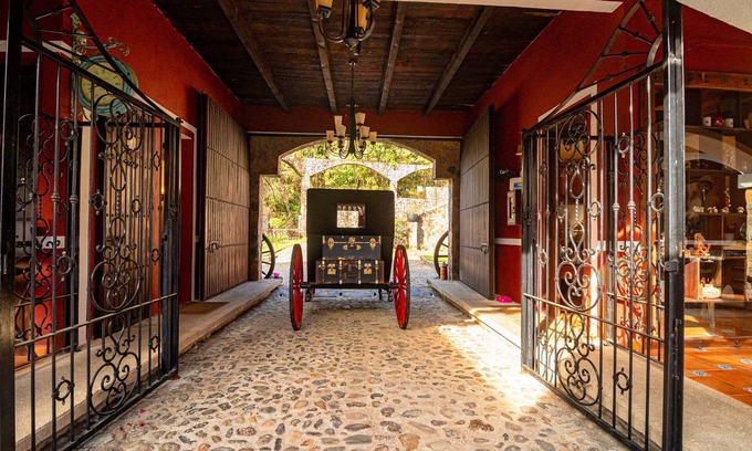 San Sebastián del Oeste Hotel | Hotel Boutique Hacienda Caudillos
