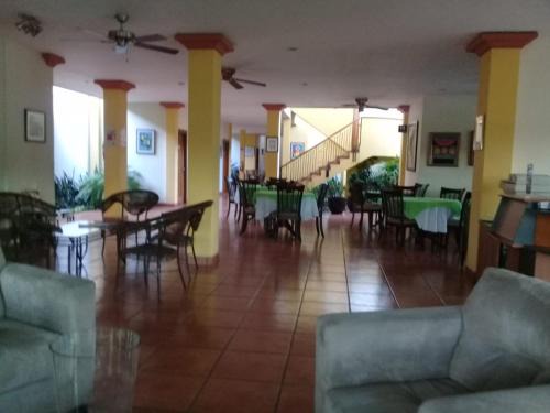 Managua Hotel | Hotel Brandts Los Robles de San Juan