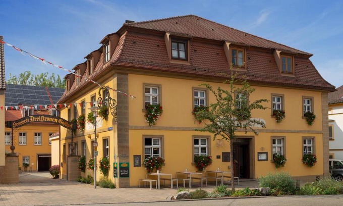 Memmelsdorf Hotel | Hotel & Brauereigasthof Drei Kronen