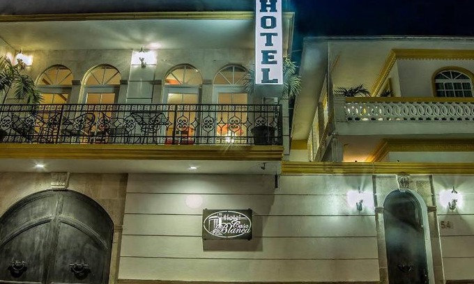 Iguala de la Independencia Hotel | Hotel Casa Blanca
