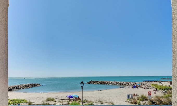 Saintes-Maries-de-la-Mer Hotel | Hotel Camille
