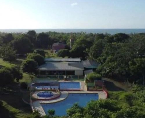 Soacha Hotel | HOTEL CAMPESTRE CRISTALES cerca al mar By AMAUNA