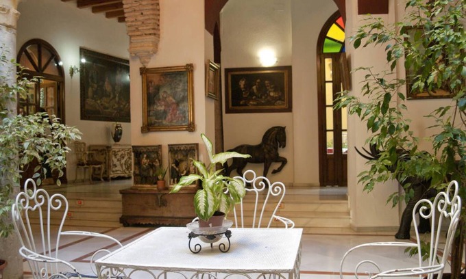 La Catedral Hotel | Hotel Casa Museo de la Mezquita