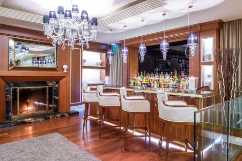 Les Eaux-Vives Hotel | Hotel Century
