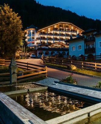 Canazei Hotel | Hotel Cesa Tyrol
