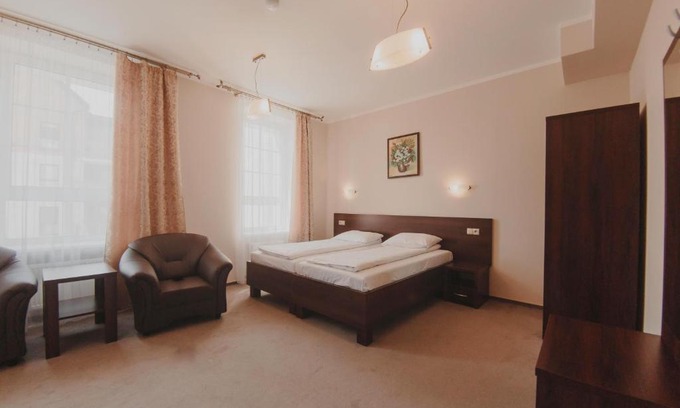 Gizycko Hotel | Hotel Cesarski - Kaiserhof