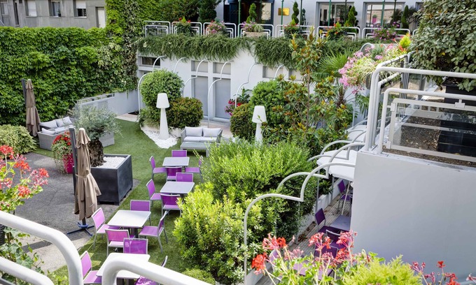 2nd Arrondissement Hotel | Hotel Charlemagne By HappyCulture