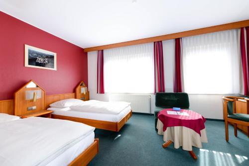 Gare Hotel | Hotel Christophe Colomb