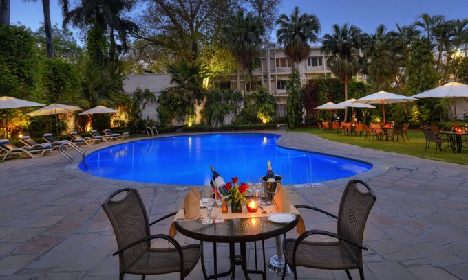 Varanasi Hotel | Hotel Clarks