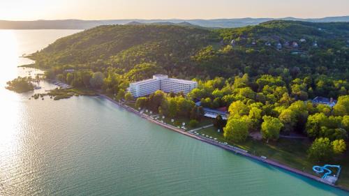 Clutihany Hotel | Hotel Club Tihany