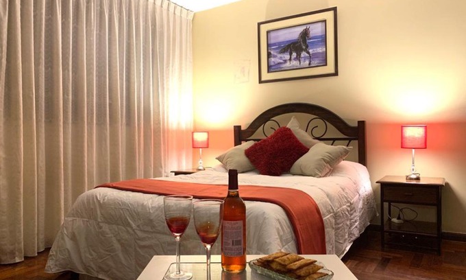 San Vicente de Cañete Hotel | Hotel Colibri