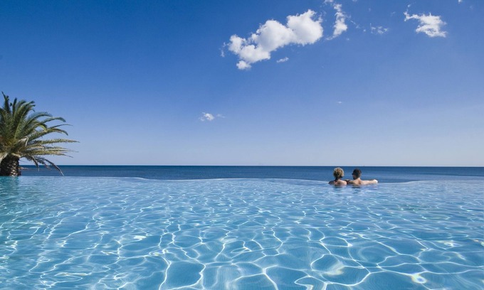 Santa Margherita di Pula Hotel | Hotel Costa Dei Fiori
