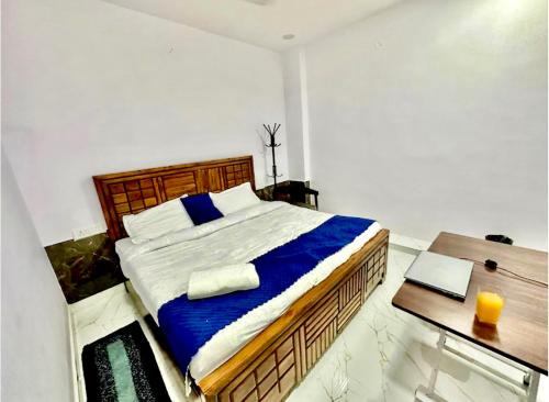 New Delhi Casa | Hotel Cosy Rooms, Near US Embassy Chanakyapuri, New Delhi - Budget Friendly