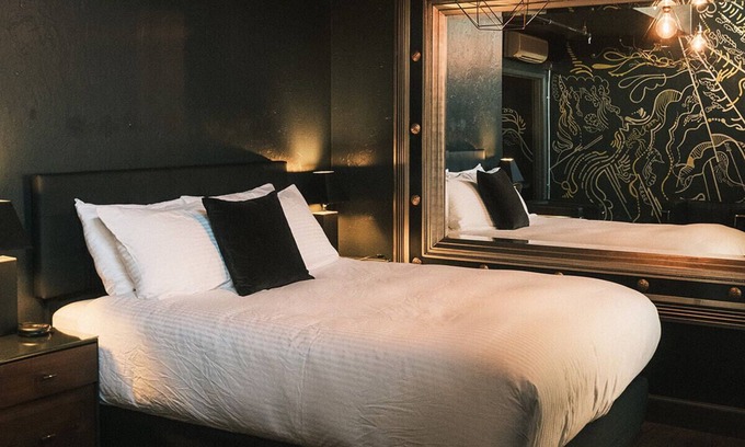 Belltown Hotel | Hotel Crocodile & Crocodile Music Venue