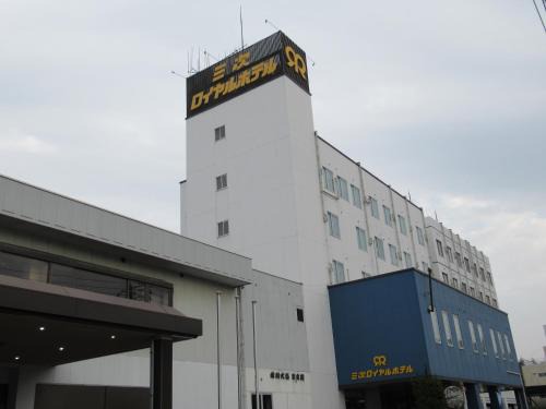 Miyoshi Hotel | Hotel CROWN HILLS MIYOSHI