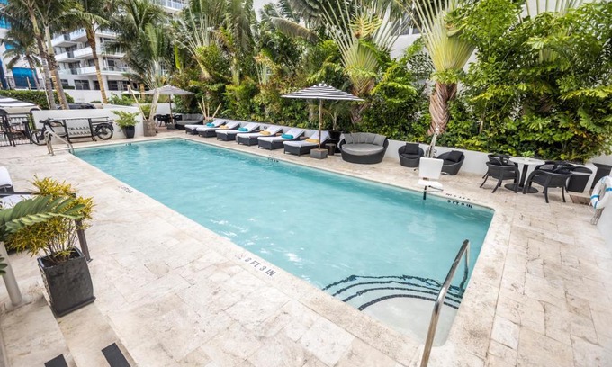 Mid Beach Hotel | Hotel Croydon