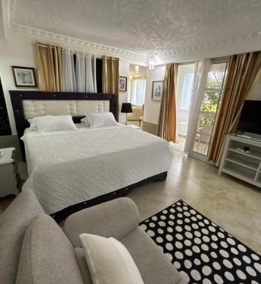 Juan Esteban Hotel | Hotel Daymond Blue Tropical Lodge