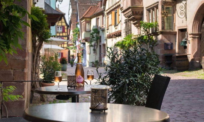 Riquewihr Hotel | Hotel De La Couronne